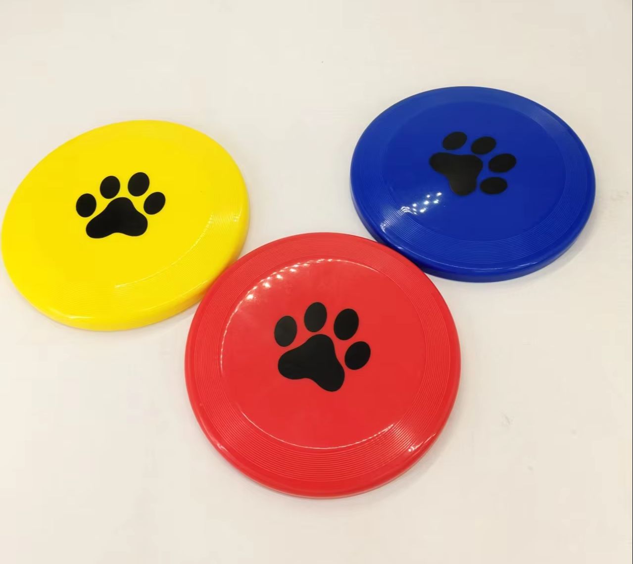 فريسبي بلاستيكي صلب للكلاب بتص - مراجعة Flying Disc Dog Training Toy وسعره
