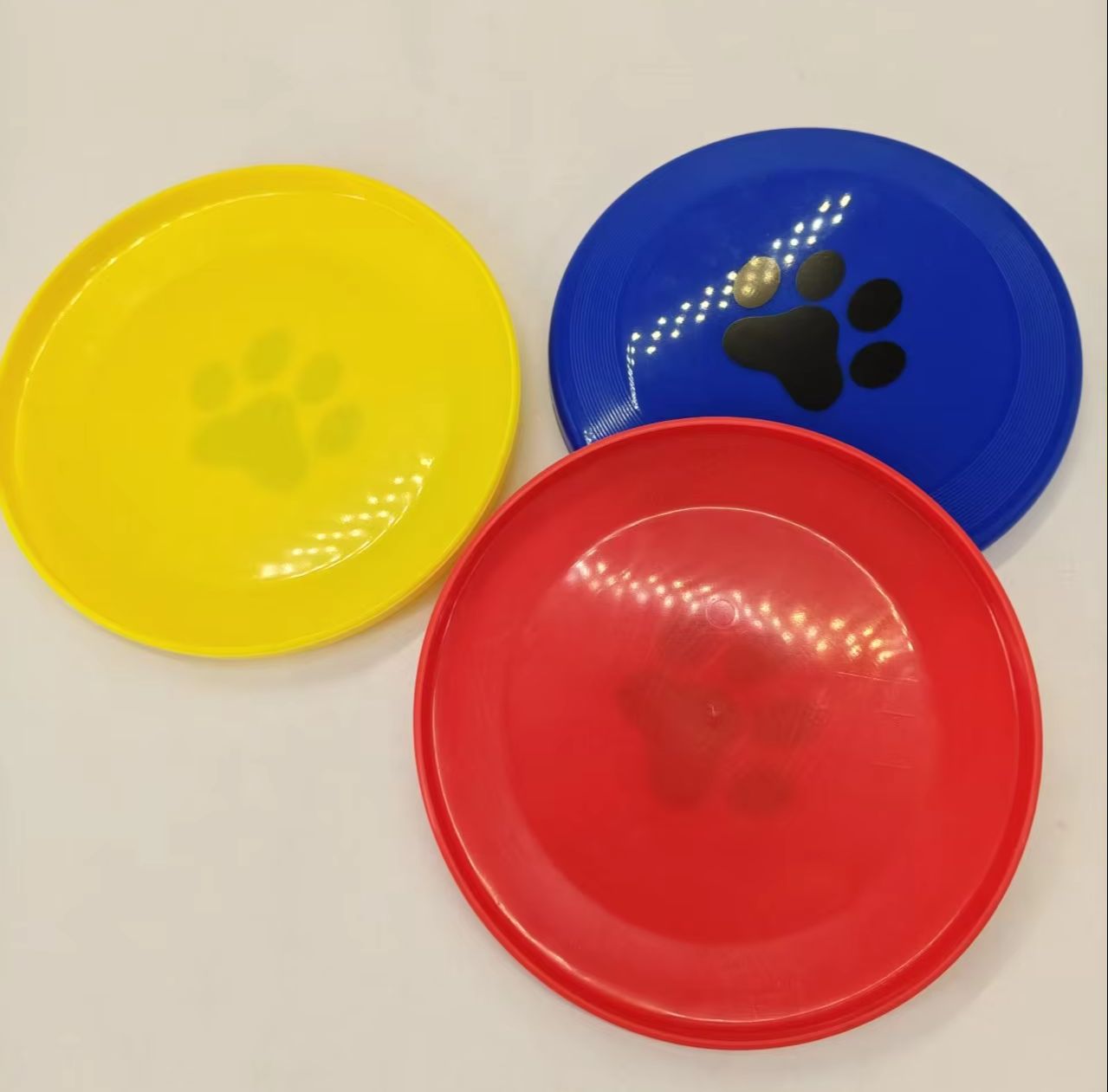 فريسبي بلاستيكي صلب للكلاب بتص - مراجعة Flying Disc Dog Training Toy وسعره
