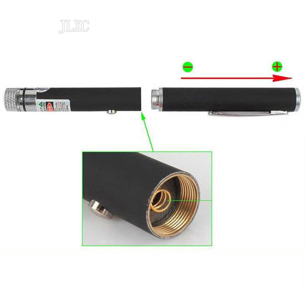 (لا يشمل البطاريات) مؤشر ليزر  - مراجعة Laser Pointer Cat Toy Automatic وسعره